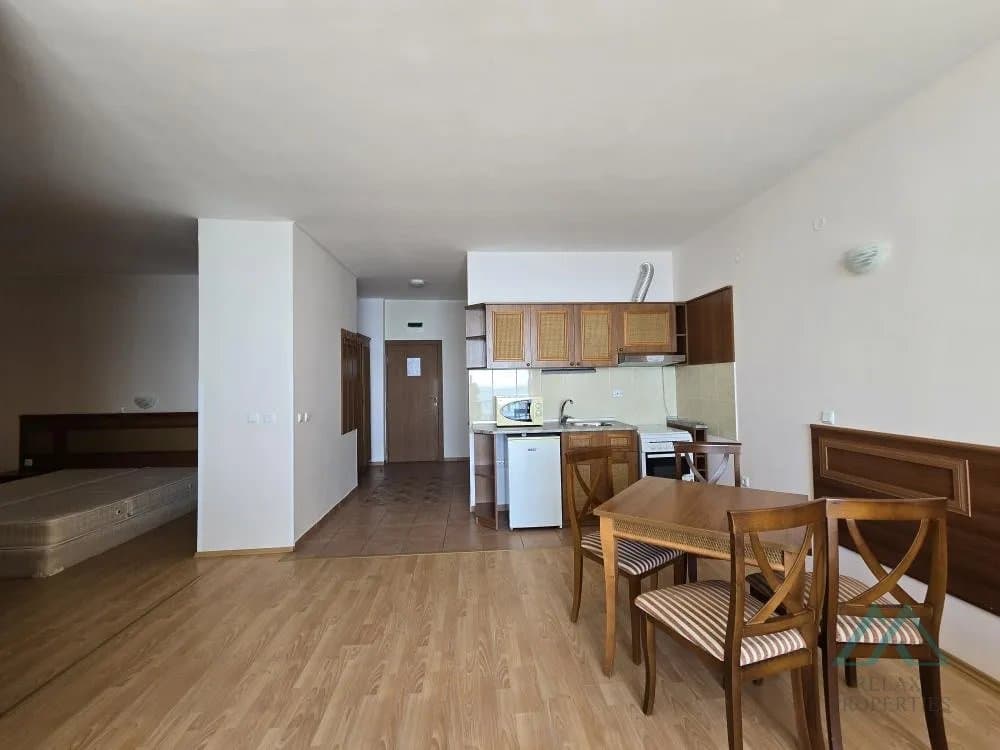 Prostorné apartmány 2+kk s výhledem na moře, luxusní 4* komplex Tiva Del Mar, první řada u moře, Sveti Vlas, Bulharsko - foto 14