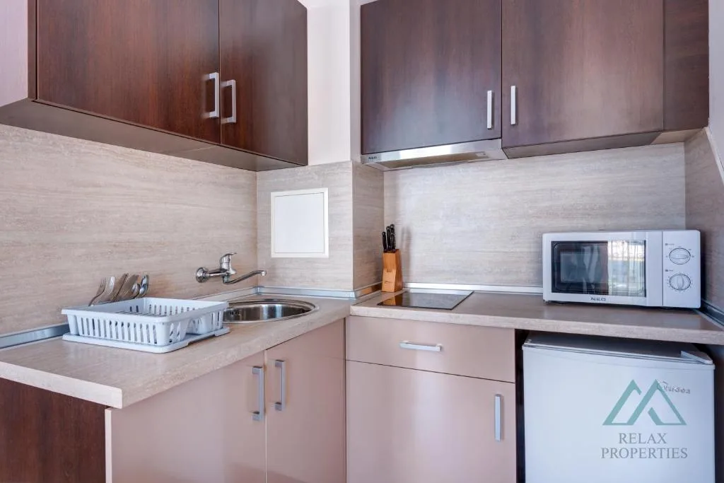 Veľký 48m2 apartmán s výhľadom na bazén v komplexe Dawn Park, Slnečné pobrežie. - foto 14