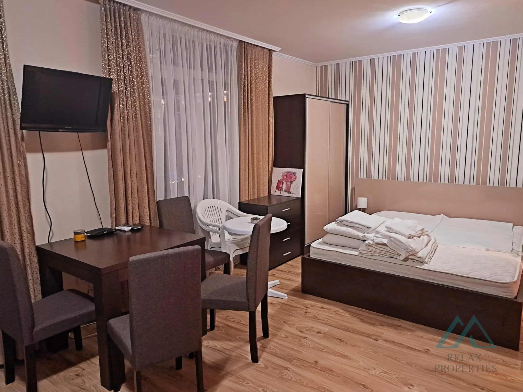 Veľký 48m2 apartmán s výhľadom na bazén v komplexe Dawn Park, Slnečné pobrežie. - foto 28