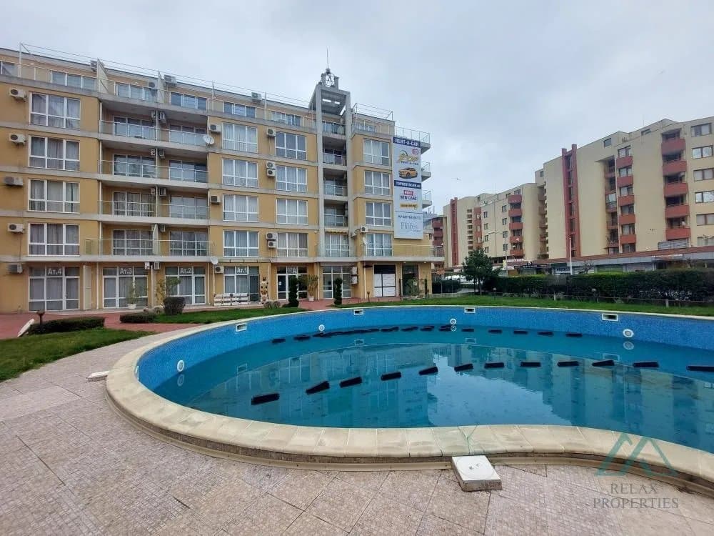 Prostorný 2-pokojový apartmán s terasou, komplex Flores Park, Slunečné pobřeží - jen 300 m od pláže, Bulharsko - foto 2