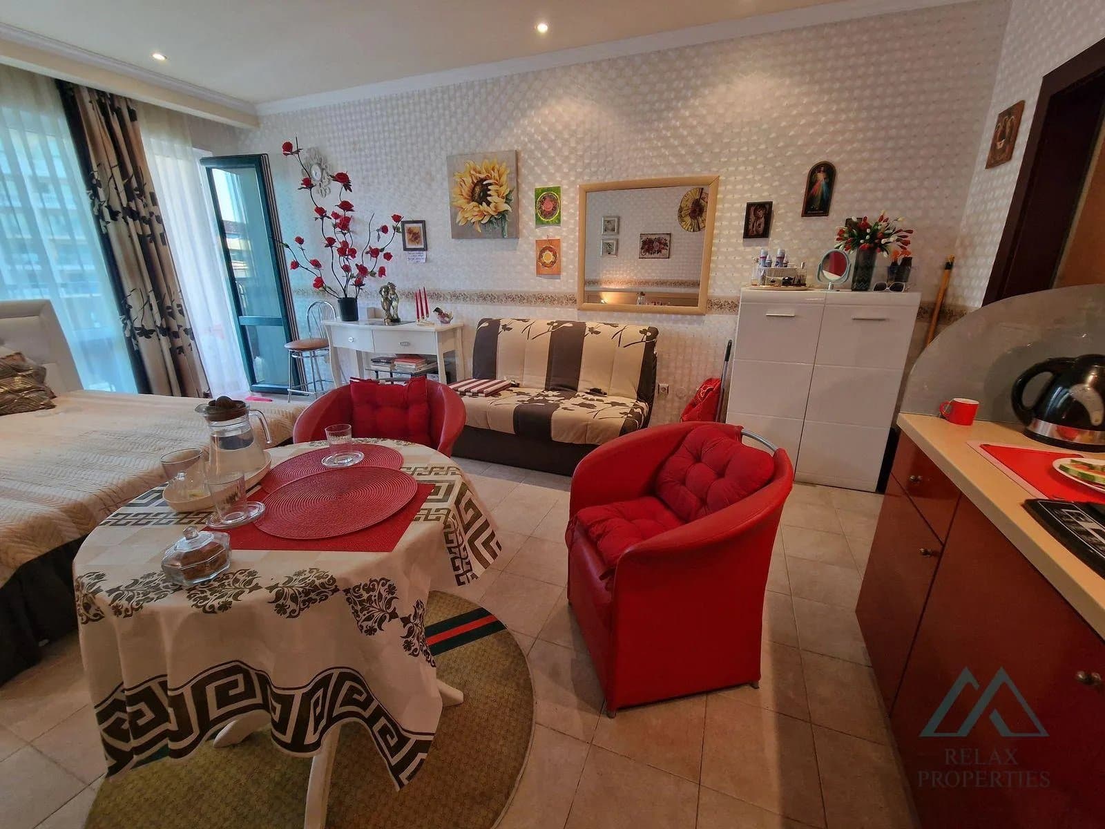 Velké studio v první linii s výhledem na bazén, 4* hotel Planeta a aquapark, 50 m od moře, Slunečné pobřeží, Bulharsko - foto 4