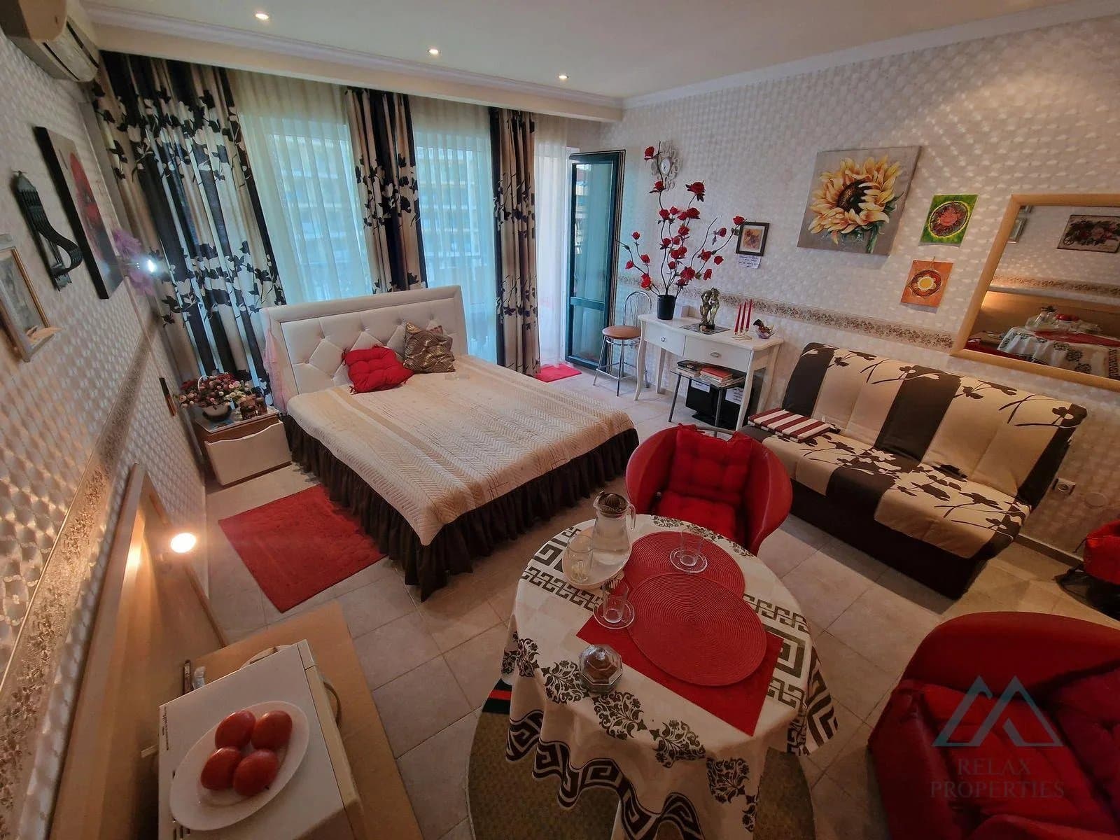 Velké studio v první linii s výhledem na bazén, 4* hotel Planeta a aquapark, 50 m od moře, Slunečné pobřeží, Bulharsko - foto 6
