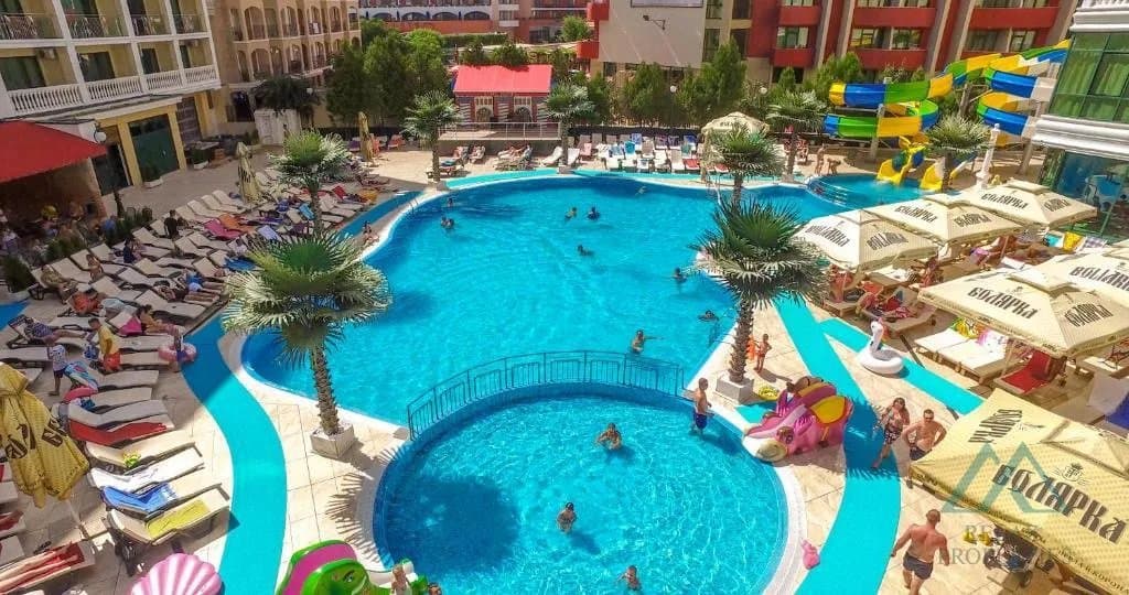 Velké studio v první linii s výhledem na bazén, 4* hotel Planeta a aquapark, 50 m od moře, Slunečné pobřeží, Bulharsko - foto 21