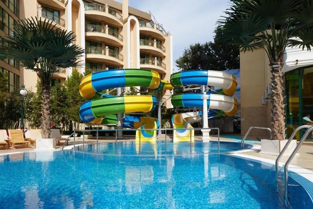 Velké studio v první linii s výhledem na bazén, 4* hotel Planeta a aquapark, 50 m od moře, Slunečné pobřeží, Bulharsko - foto 28