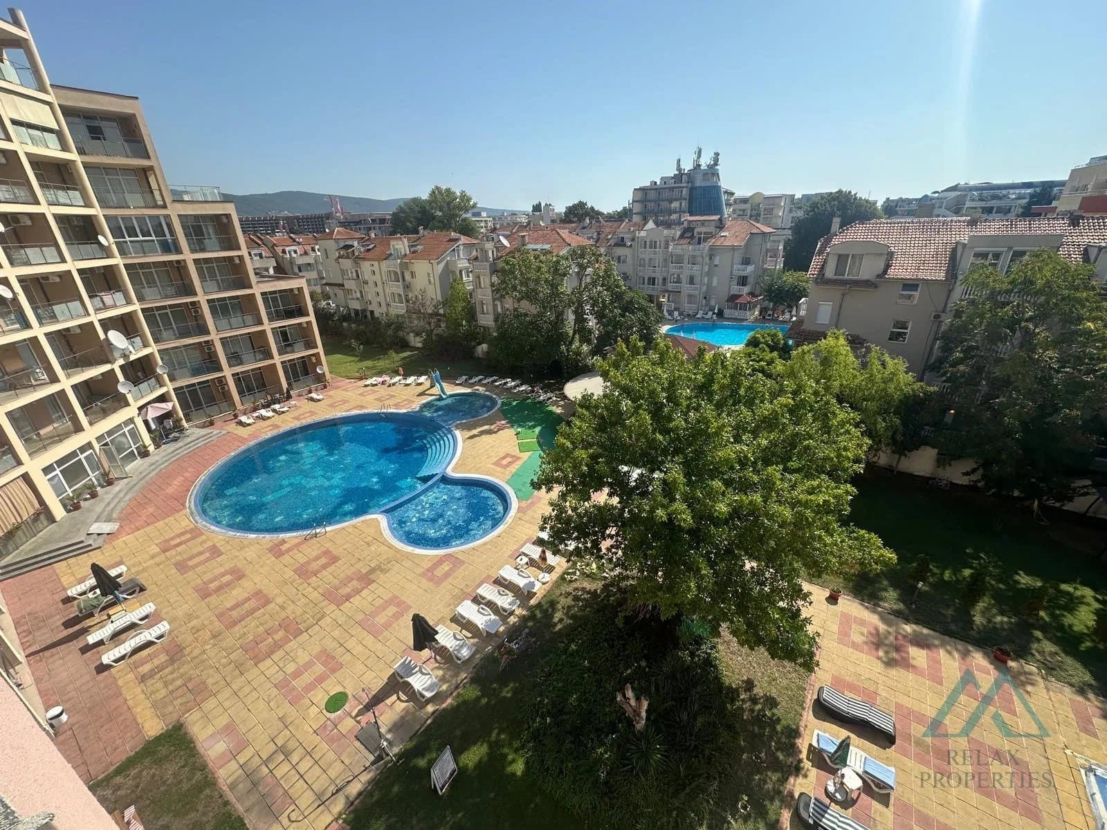 Prostorné studio s výhledem na bazén, Semiramida Gardens, Slunečné pobřeží - jen 400 m od moře - foto 4