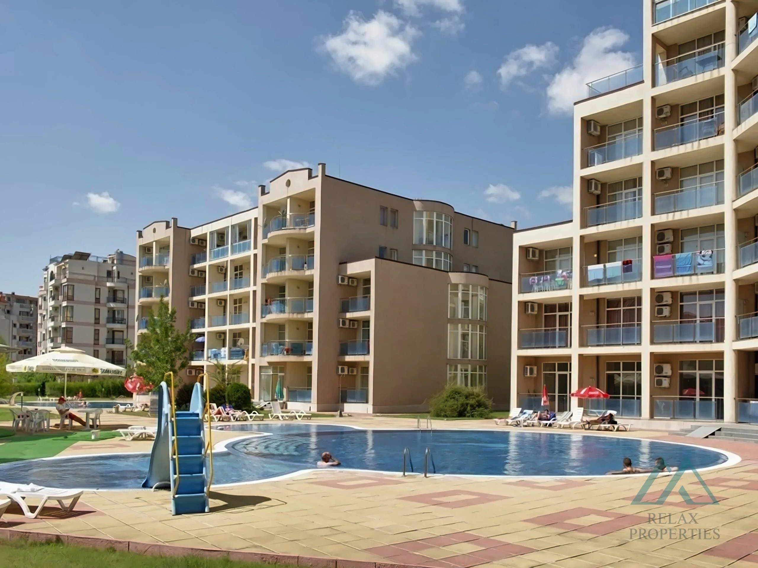 Prostorné studio s výhledem na bazén, Semiramida Gardens, Slunečné pobřeží - jen 400 m od moře - foto 20