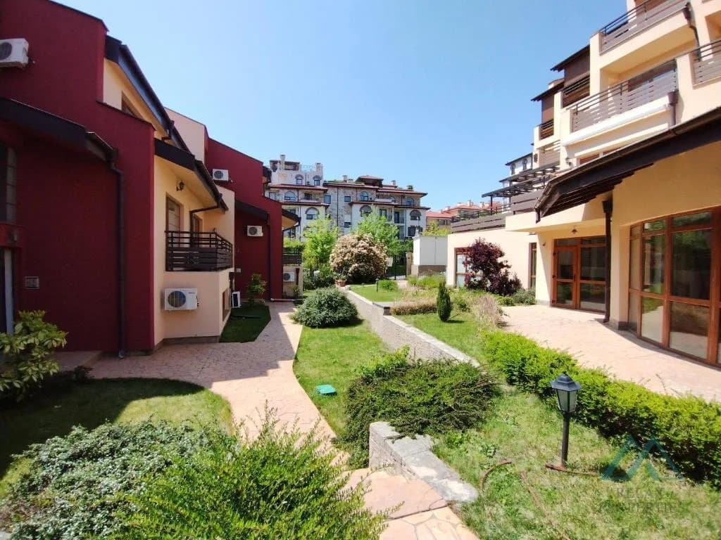 Prostorný apartmán se 2 ložnicemi, komplex Sea Lighthouse, Sveti Vlas, jen 200 m od moře, Bulharsko - foto 15