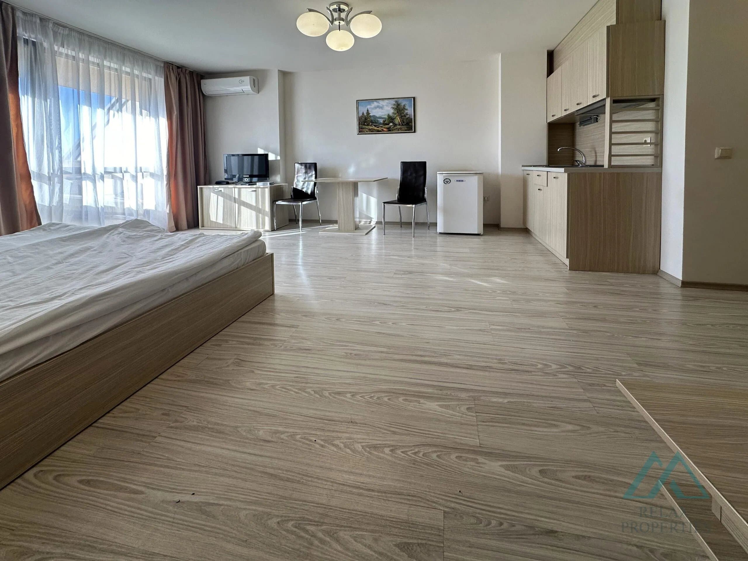 Prostorný apartmán s výhledem na bazén, Tarsis Club & SPA, 700 m od moře, Slunečné pobřeží - foto 2