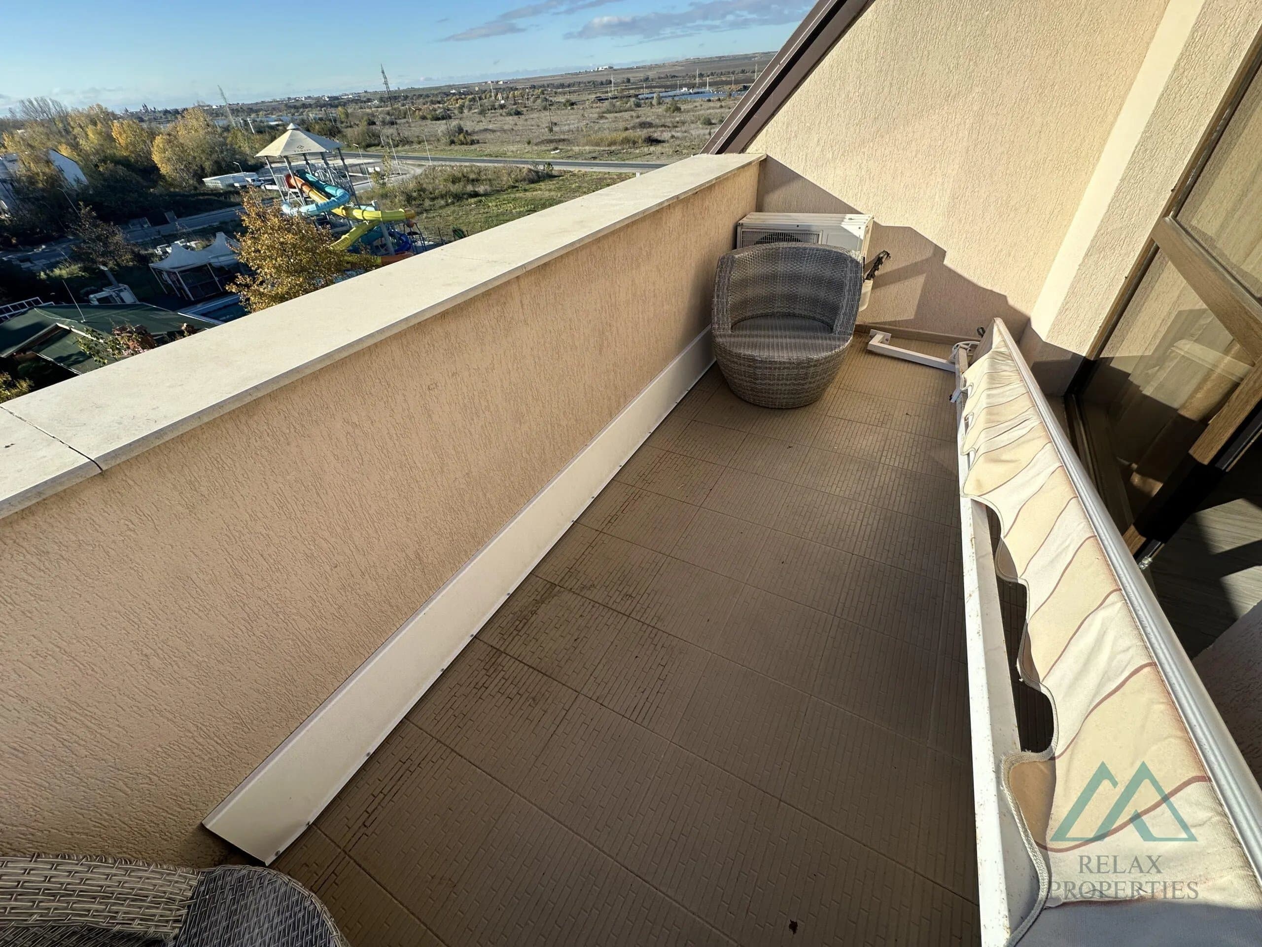 Prostorný apartmán s výhledem na bazén, Tarsis Club & SPA, 700 m od moře, Slunečné pobřeží - foto 10