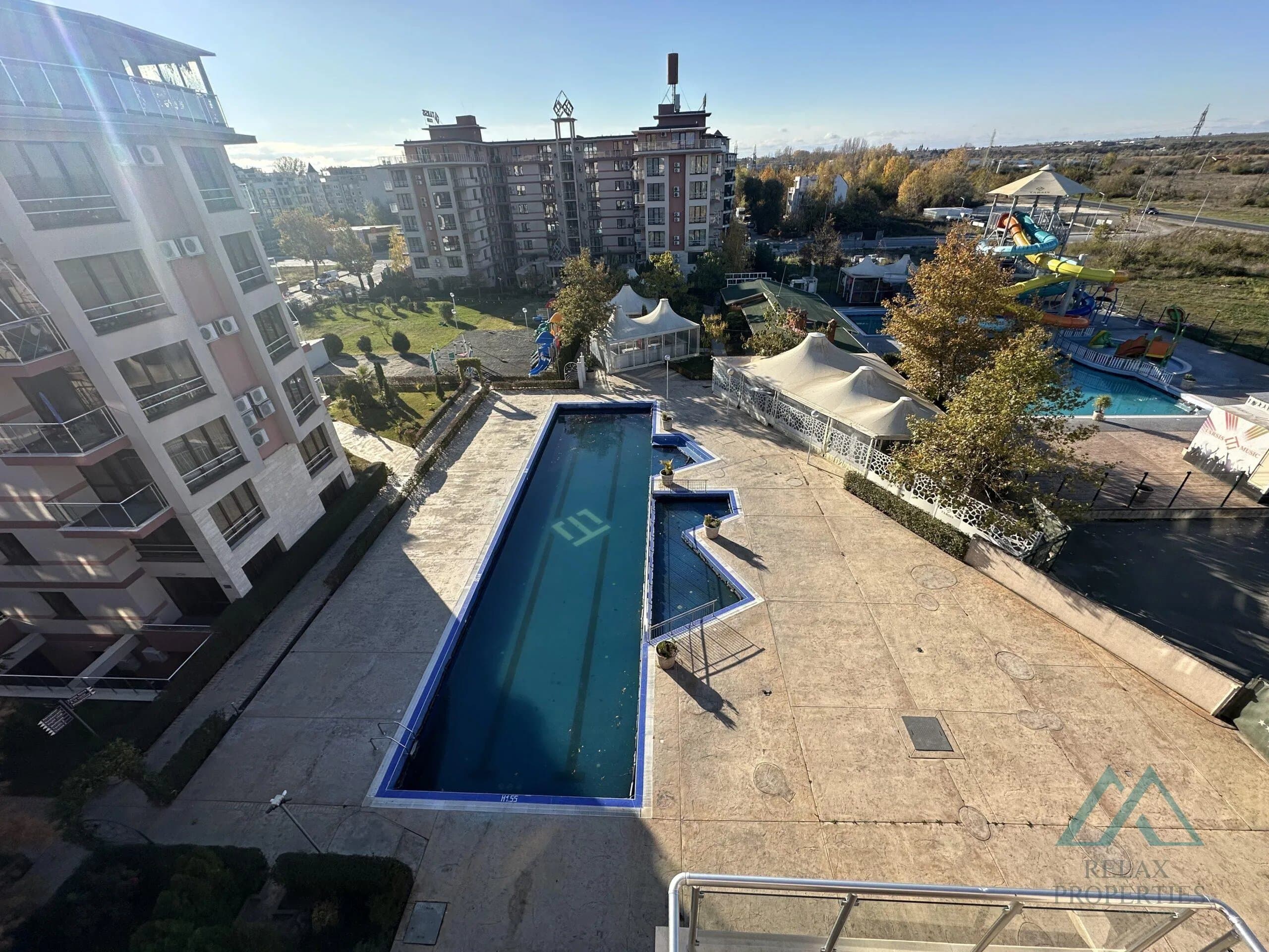Prostorný apartmán s výhledem na bazén, Tarsis Club & SPA, 700 m od moře, Slunečné pobřeží - foto 12