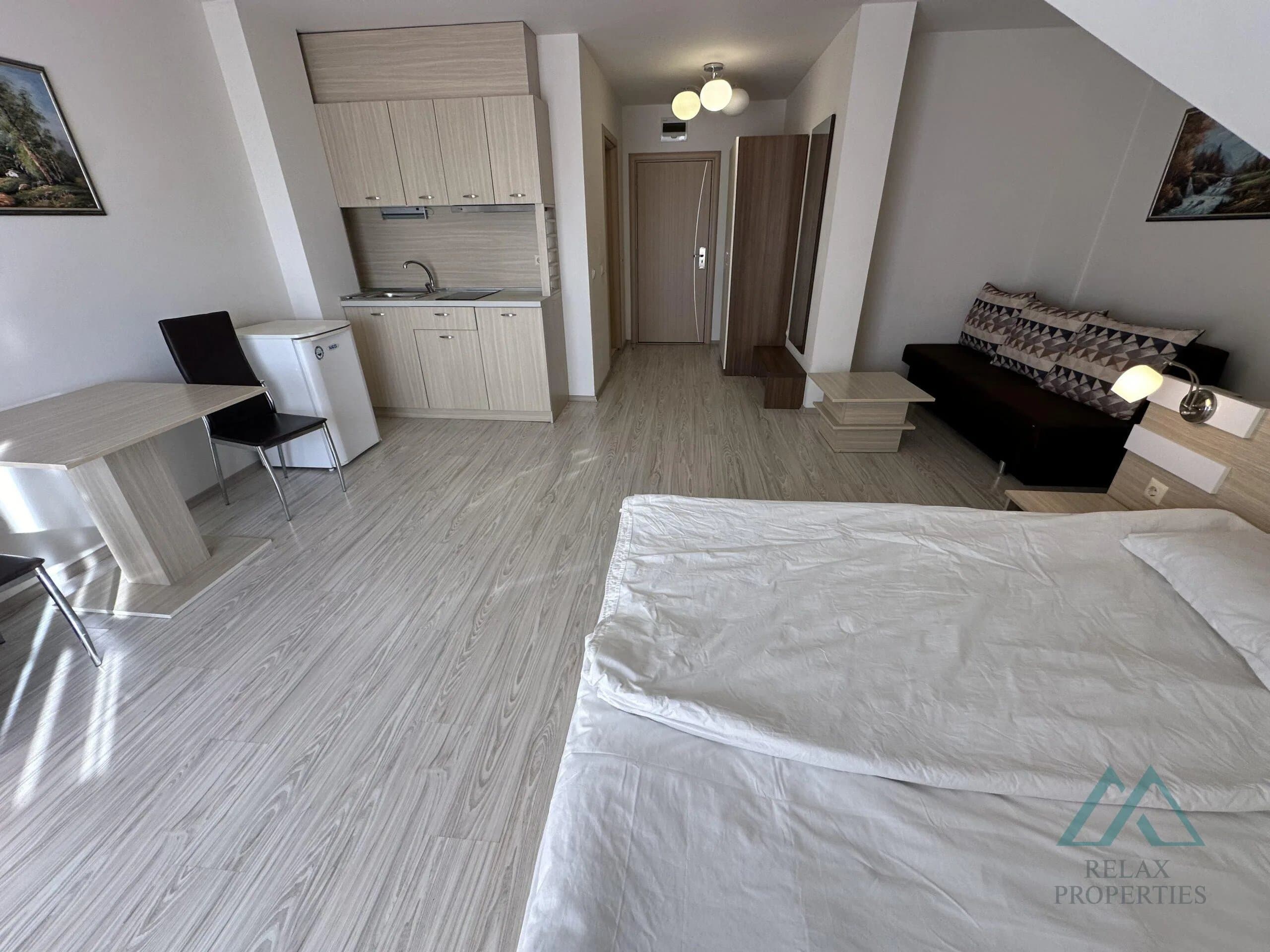 Prostorný apartmán s výhledem na bazén, Tarsis Club & SPA, 700 m od moře, Slunečné pobřeží - foto 6