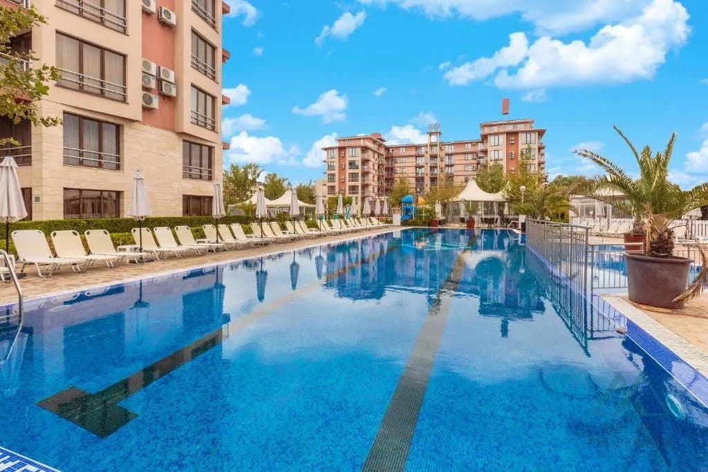 Prostorný apartmán s výhledem na bazén, Tarsis Club & SPA, 700 m od moře, Slunečné pobřeží - foto 23