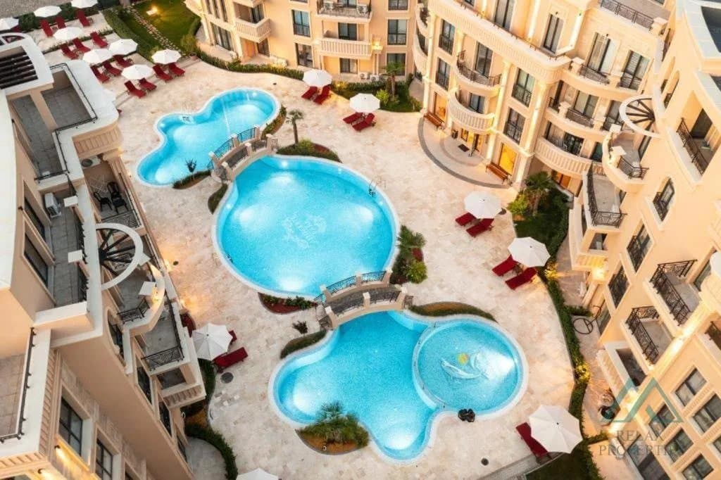 Nový luxusní apartmánový dům, Aphrodite Park, 700 m od moře, Slunečné pobřeží - foto 2