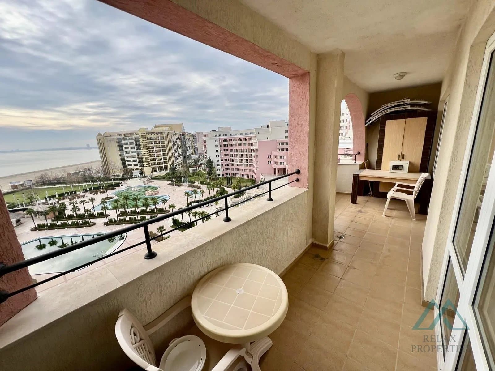 Luxusní apartmán se 2 ložnicemi a nádherným výhledem na moře, DIT Majestic Beach Resort, první linie, Slunečné pobřeží - foto 1