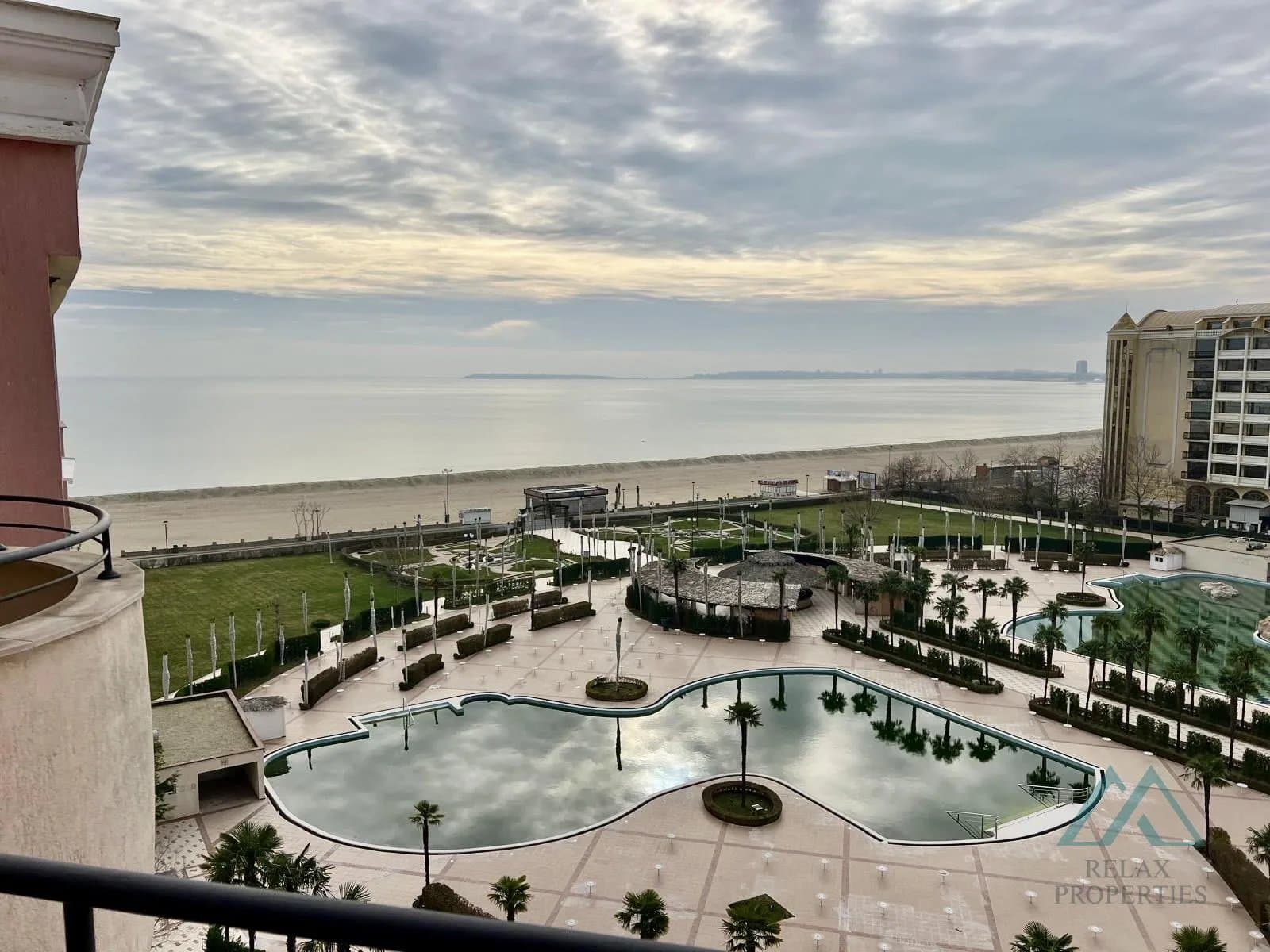 Luxusní apartmán se 2 ložnicemi a nádherným výhledem na moře, DIT Majestic Beach Resort, první linie, Slunečné pobřeží - foto 2