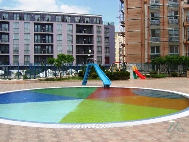 Prostorné studio s balkonem jen 300 m od pláže - Sun City 1, Slunečné pobřeží - foto 19