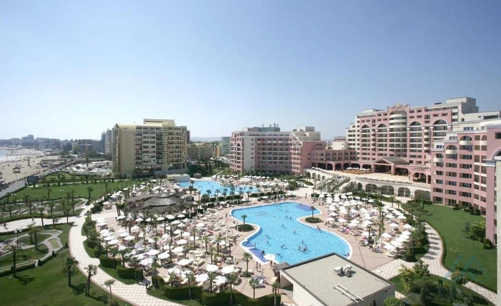 Luxusní apartmán se 2 ložnicemi a výhledem na moře, první řada, DIT Majestic Beach Resort, Slunečné pobřeží - foto 21