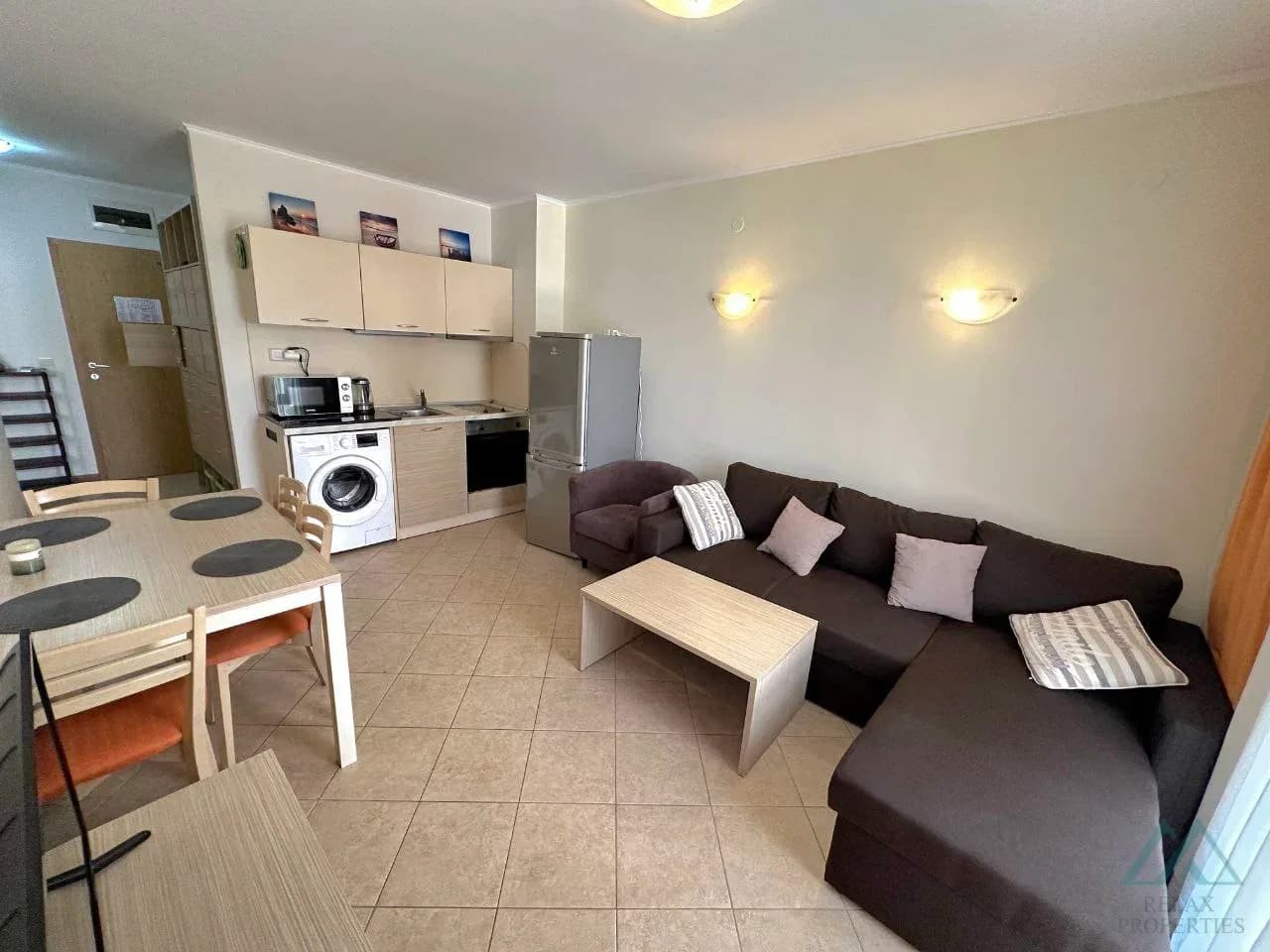 2 pokojový apartmán o rozloze 55 m² v prestižním komplexu Royal Sun na Slunečném pobřeží, 300 m od moře - 4