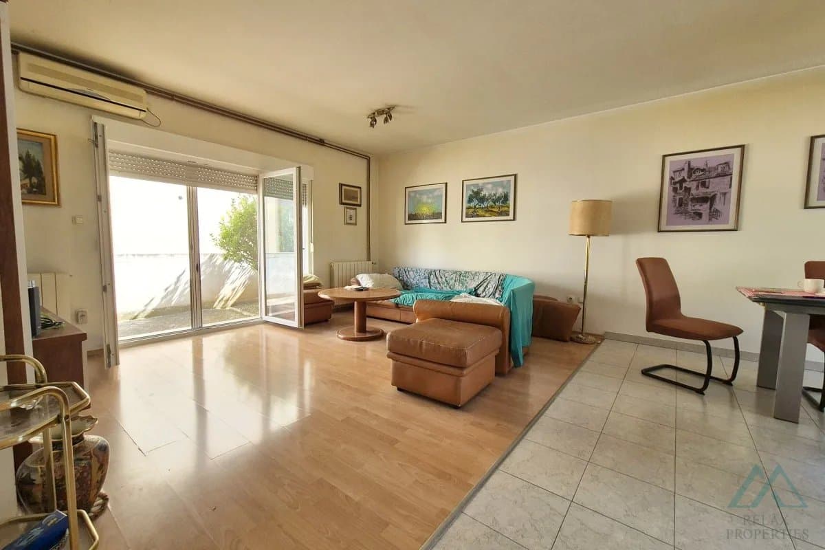 Samostatně stojící dvoupatrový dům, 500 m od moře, Kaštel Lukšić - Dalmácie - foto 6