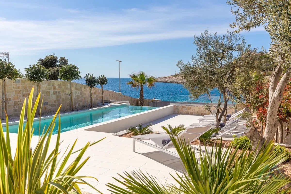 Luxusní vila s bazénem v 1. linii u moře, Rogoznica - Dalmácie - 1