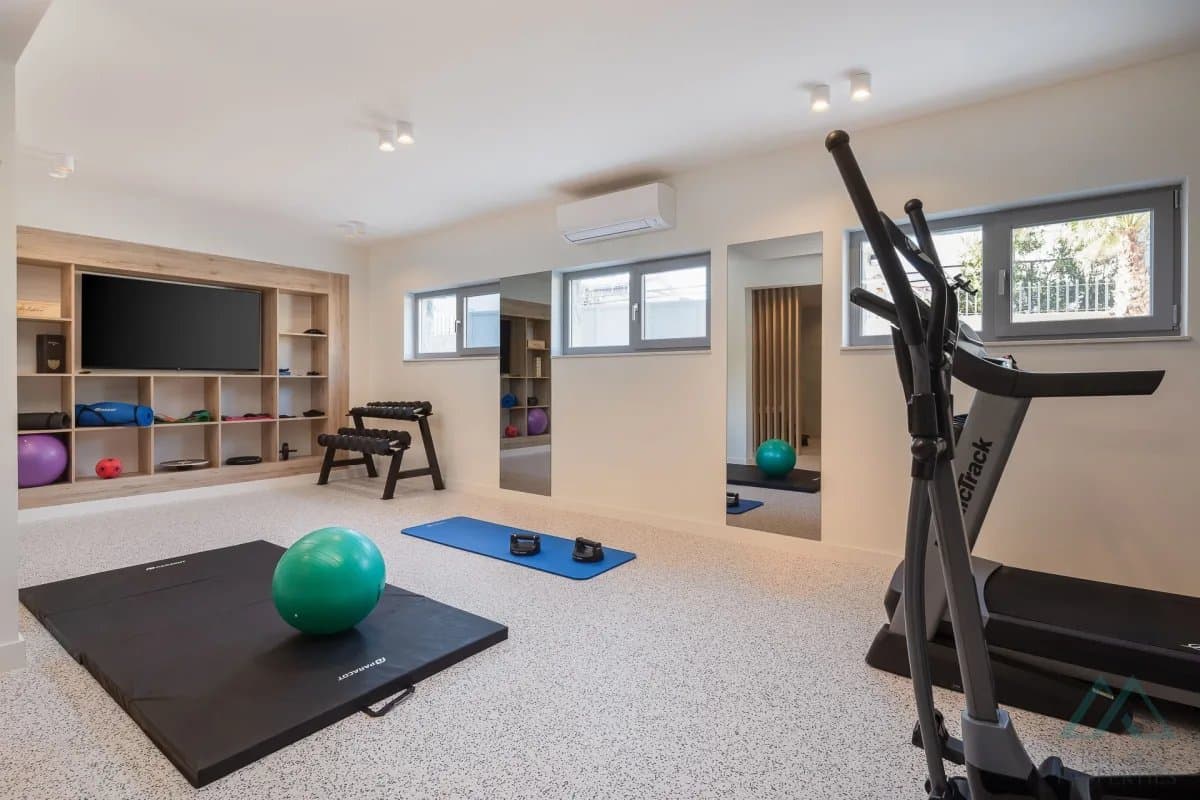 Luxusní vila s bazénem v 1. linii u moře, Rogoznica - Dalmácie - foto 16