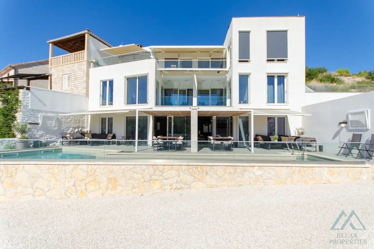 Novostavba vily s bazénem a otevřeným výhledem na moře, Brač - Bobovišća - foto 24