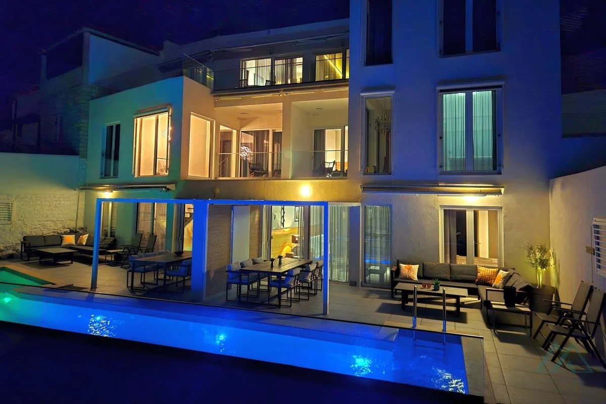 Novostavba vily s bazénem a otevřeným výhledem na moře, Brač - Bobovišća - foto 26