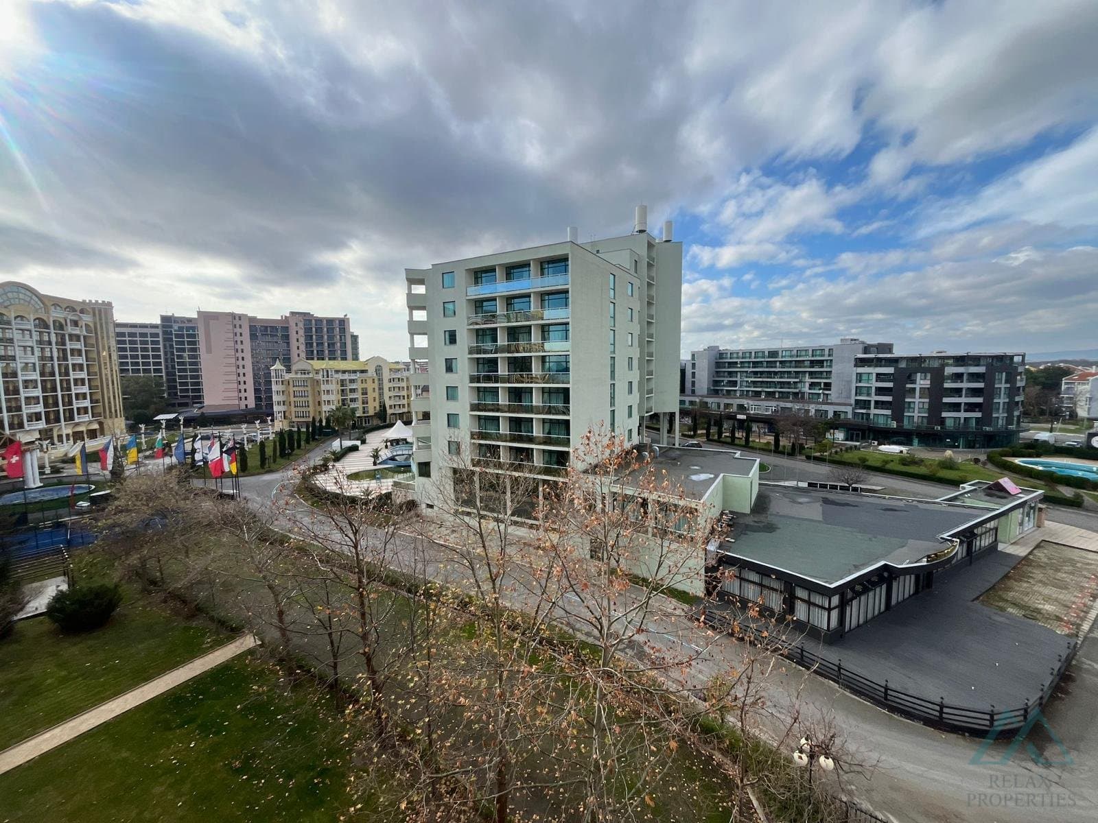 První řádek! Studio v 4★ DIT Majestic Resort, s nájemní smlouvou, Slunečné pobřeží, Bulharsko - foto 8