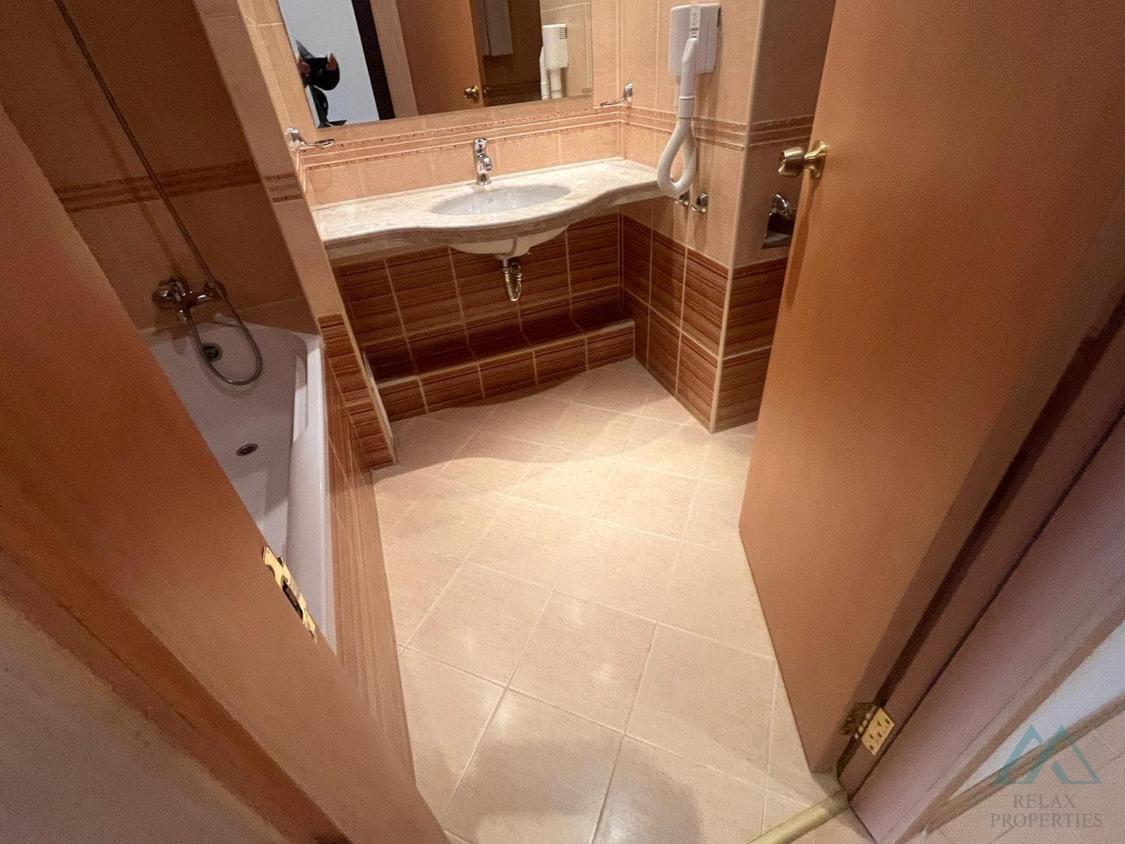 První řádek! Studio v 4★ DIT Majestic Resort, s nájemní smlouvou, Slunečné pobřeží, Bulharsko - foto 11