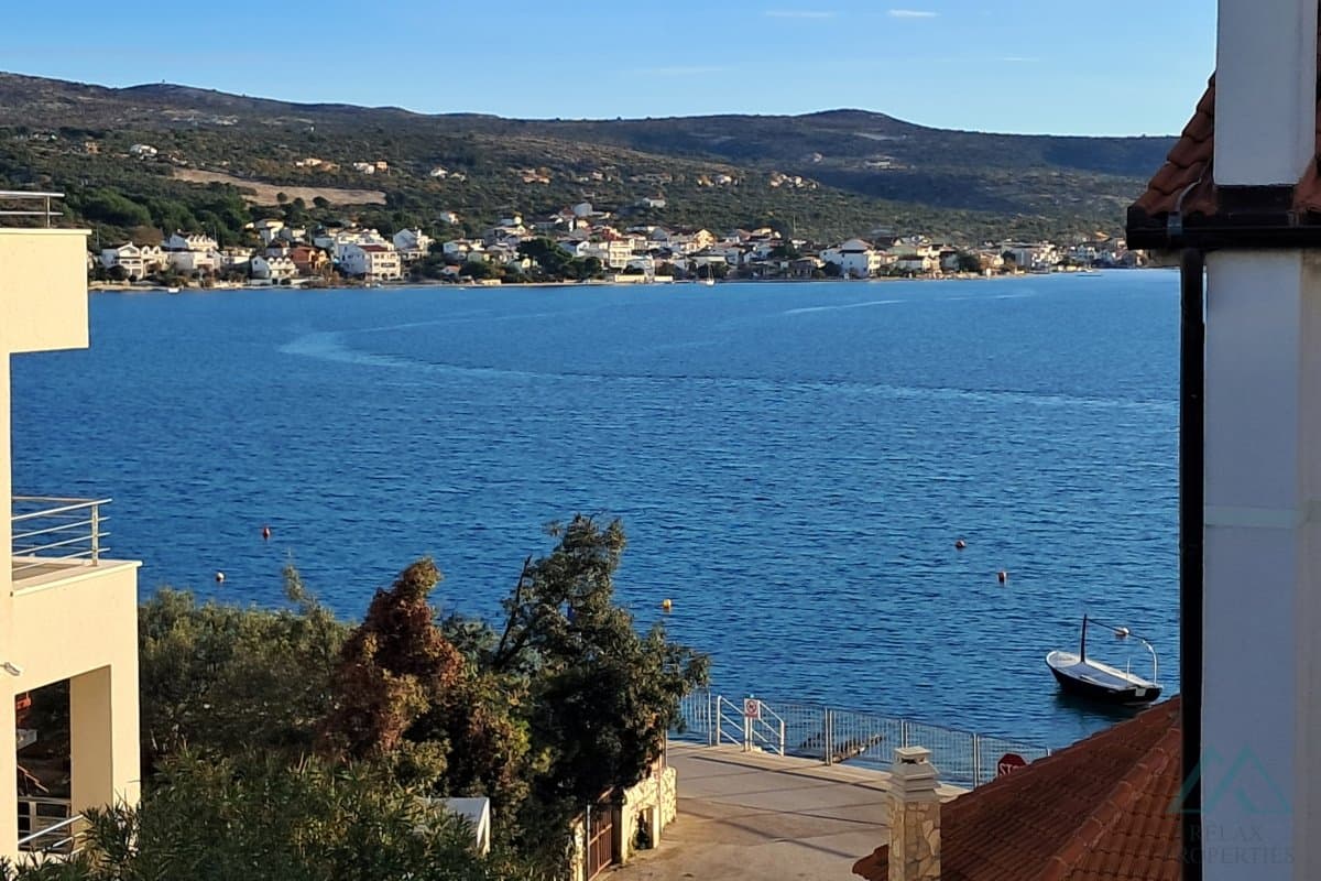 apartmán 3+kk u pláže a výhledem na moře, Rogoznica - Dalmácie - 1