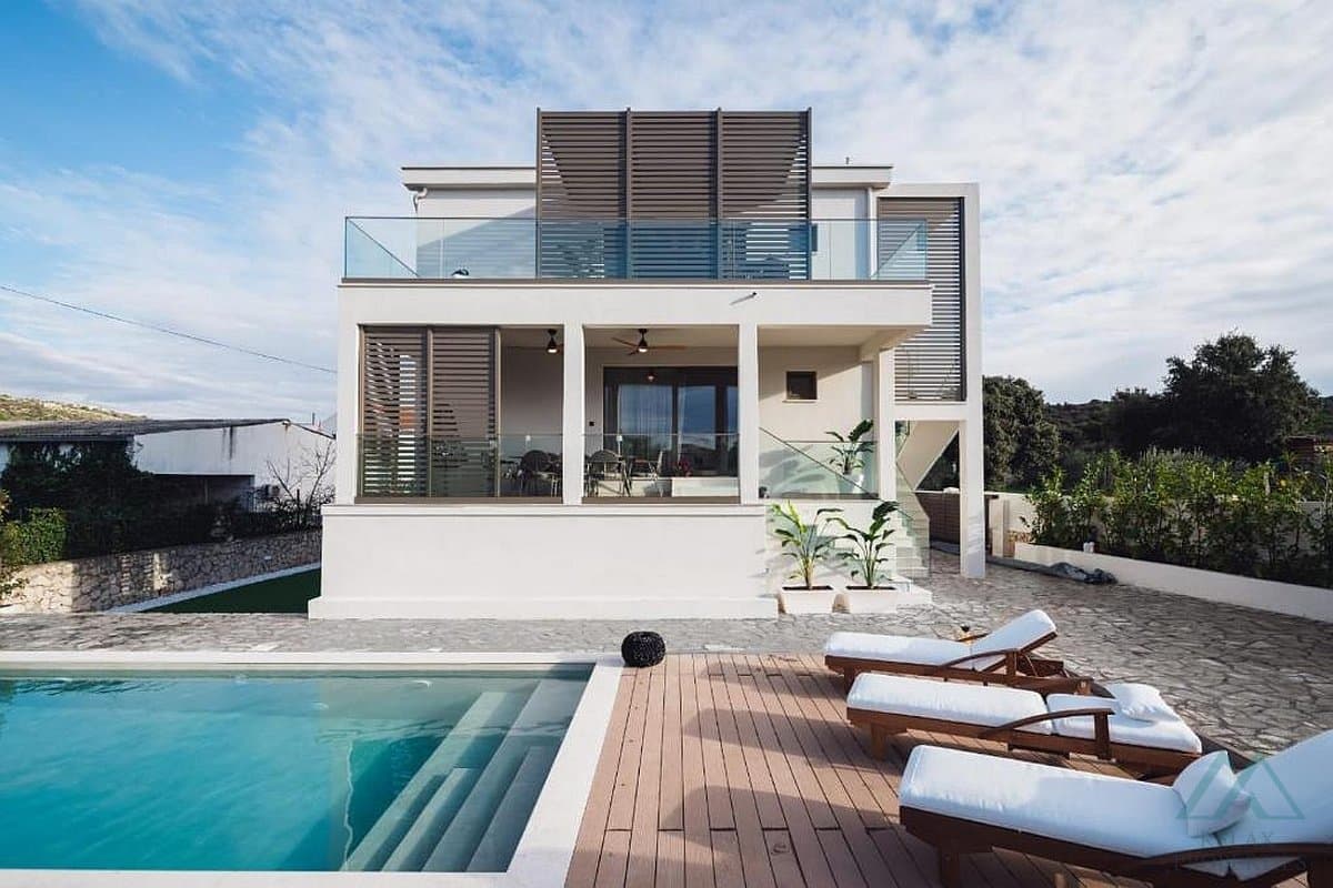 Vila se dvěma apartmány a bazénem, Rogoznica - Dalmácie - 2