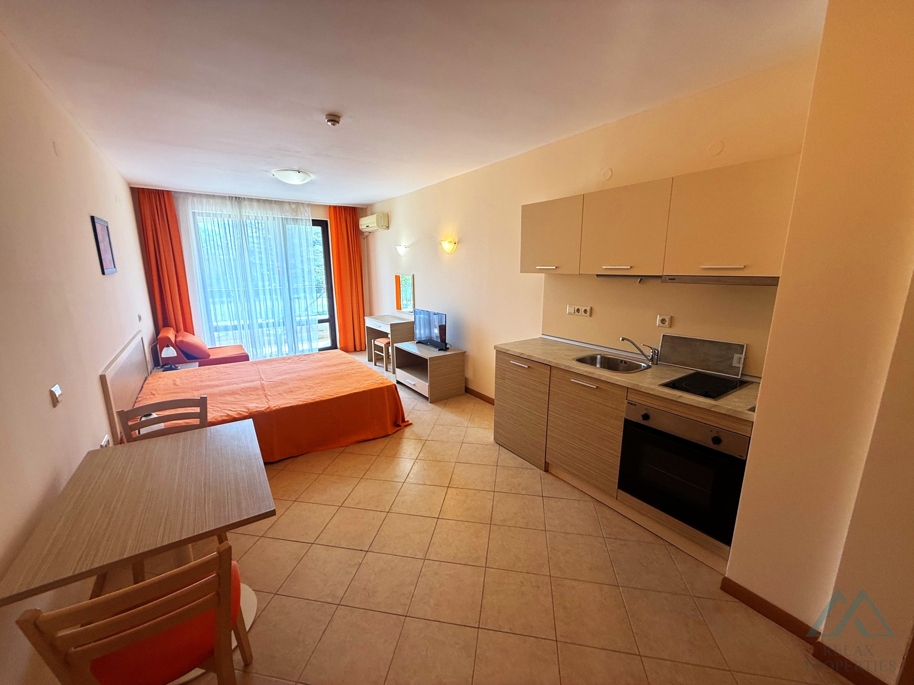 Skvělá cena! Apartmán v Royal Sun, 300 m od moře, Slunečné pobřeží - 3