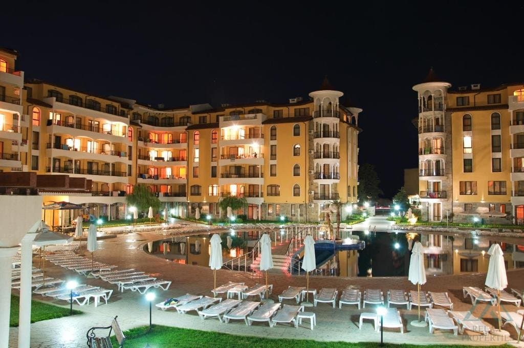 Skvělá cena! Apartmán v Royal Sun, 300 m od moře, Slunečné pobřeží - foto 12