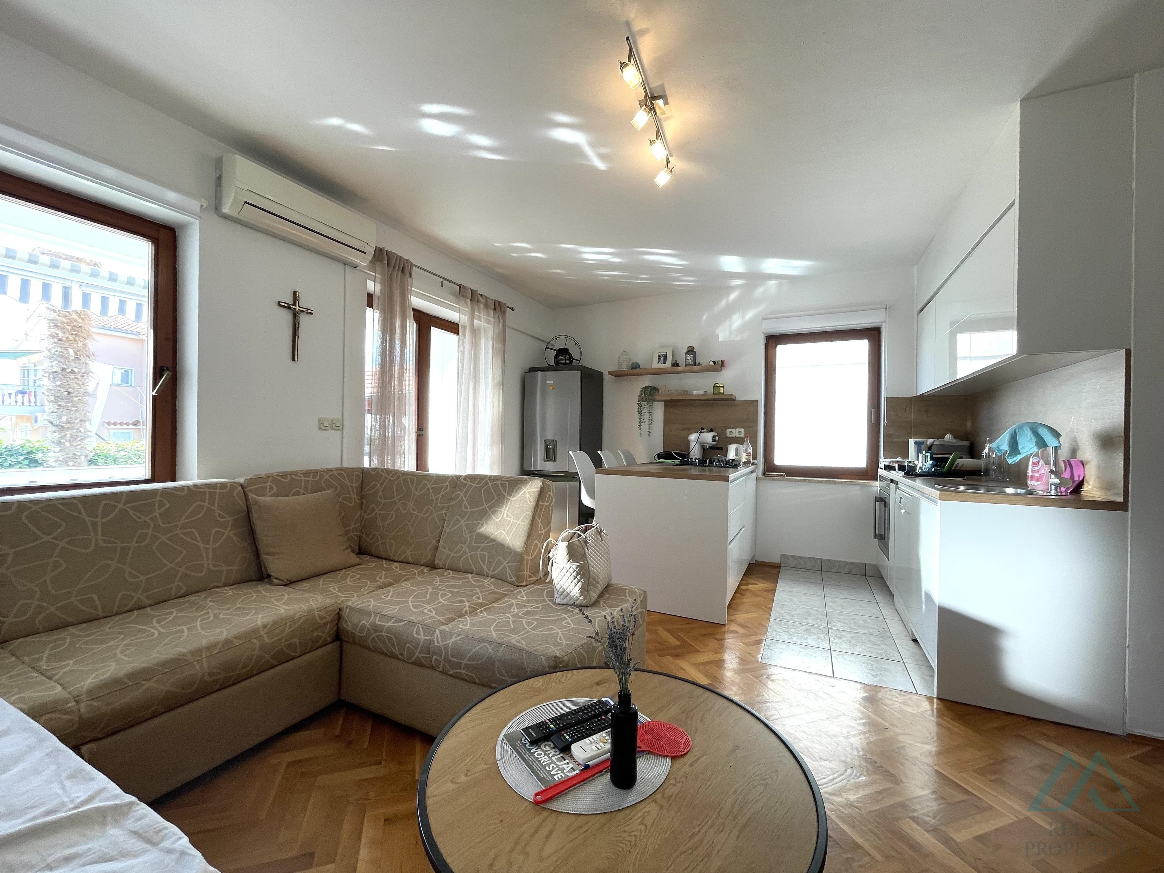 apartmán 2+kk, vlastní zahradou, ostrov Krk - Malinska, 350 m od moře - foto 7