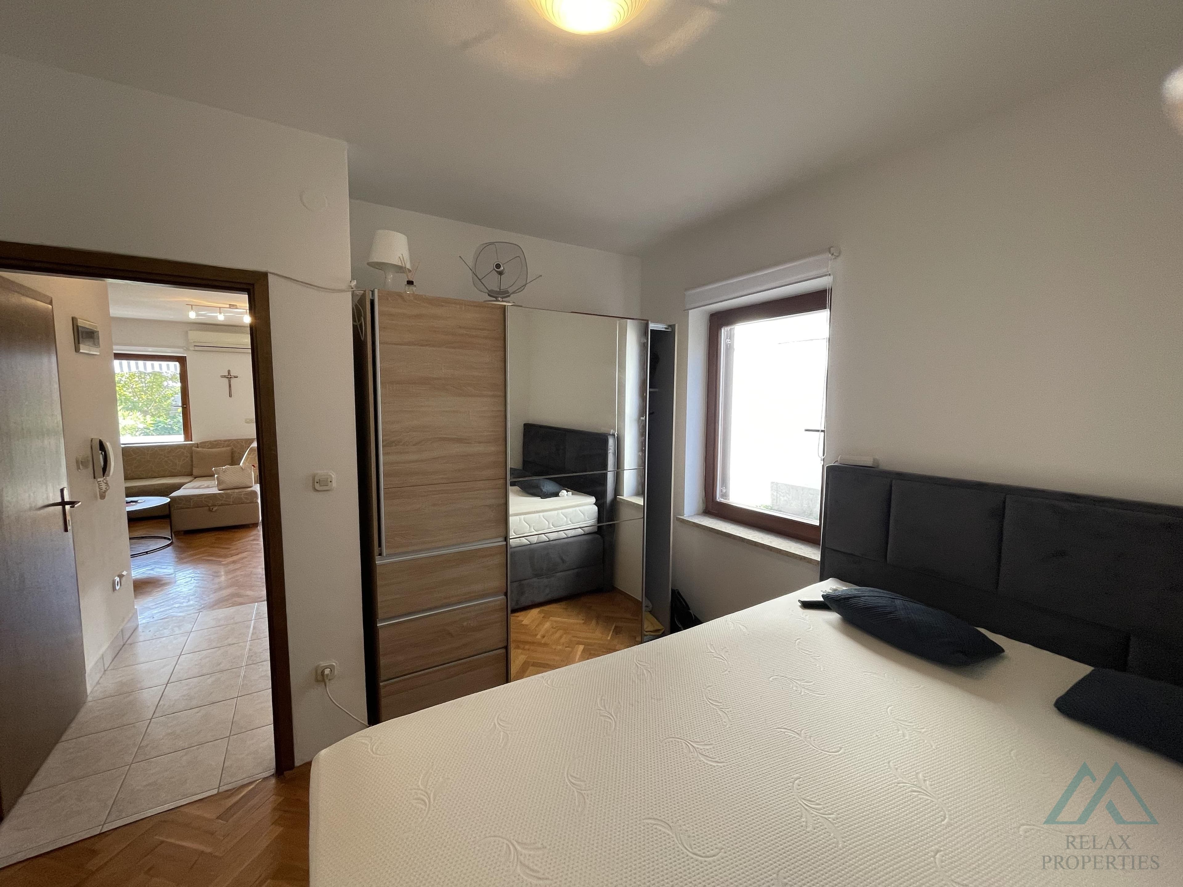 apartmán 2+kk, vlastní zahradou, ostrov Krk - Malinska, 350 m od moře - foto 10