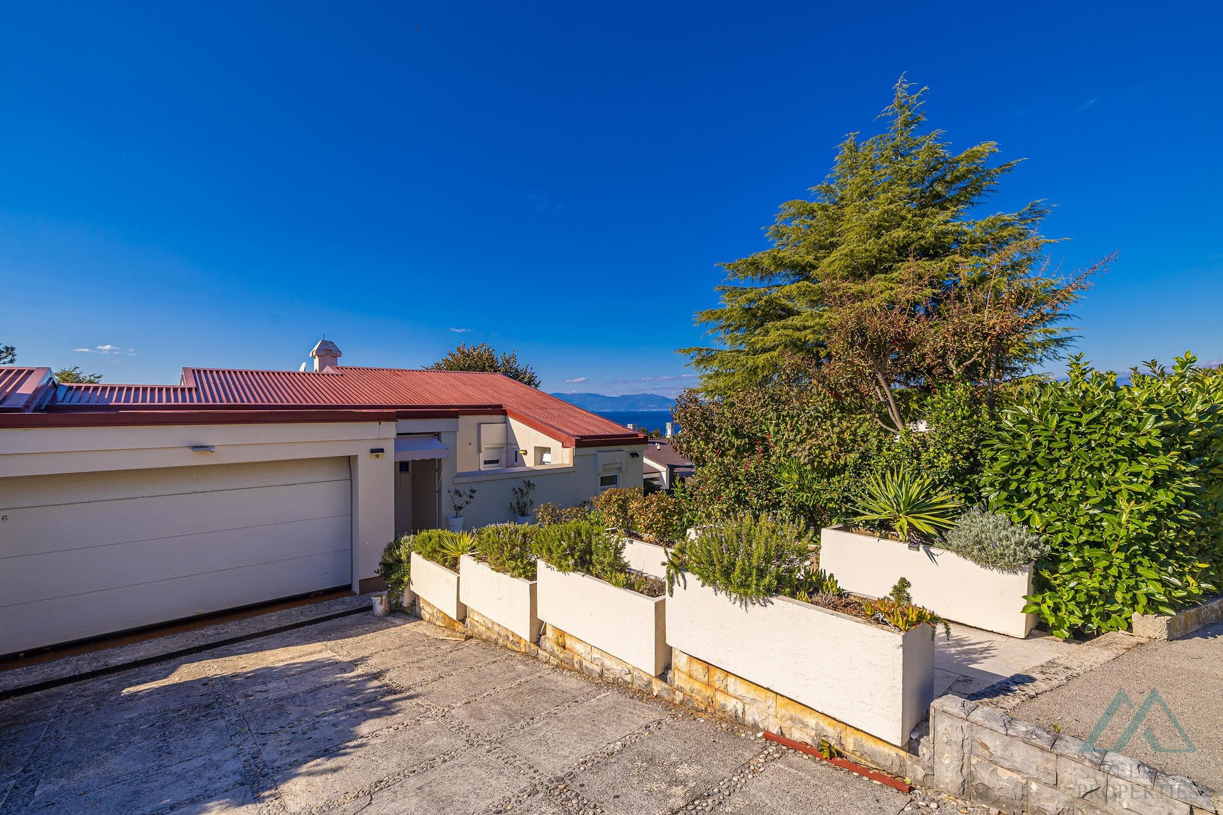 Dům s výhledem na moře a zahradou, 400 m od moře, Njivice, ostrov Krk - 3