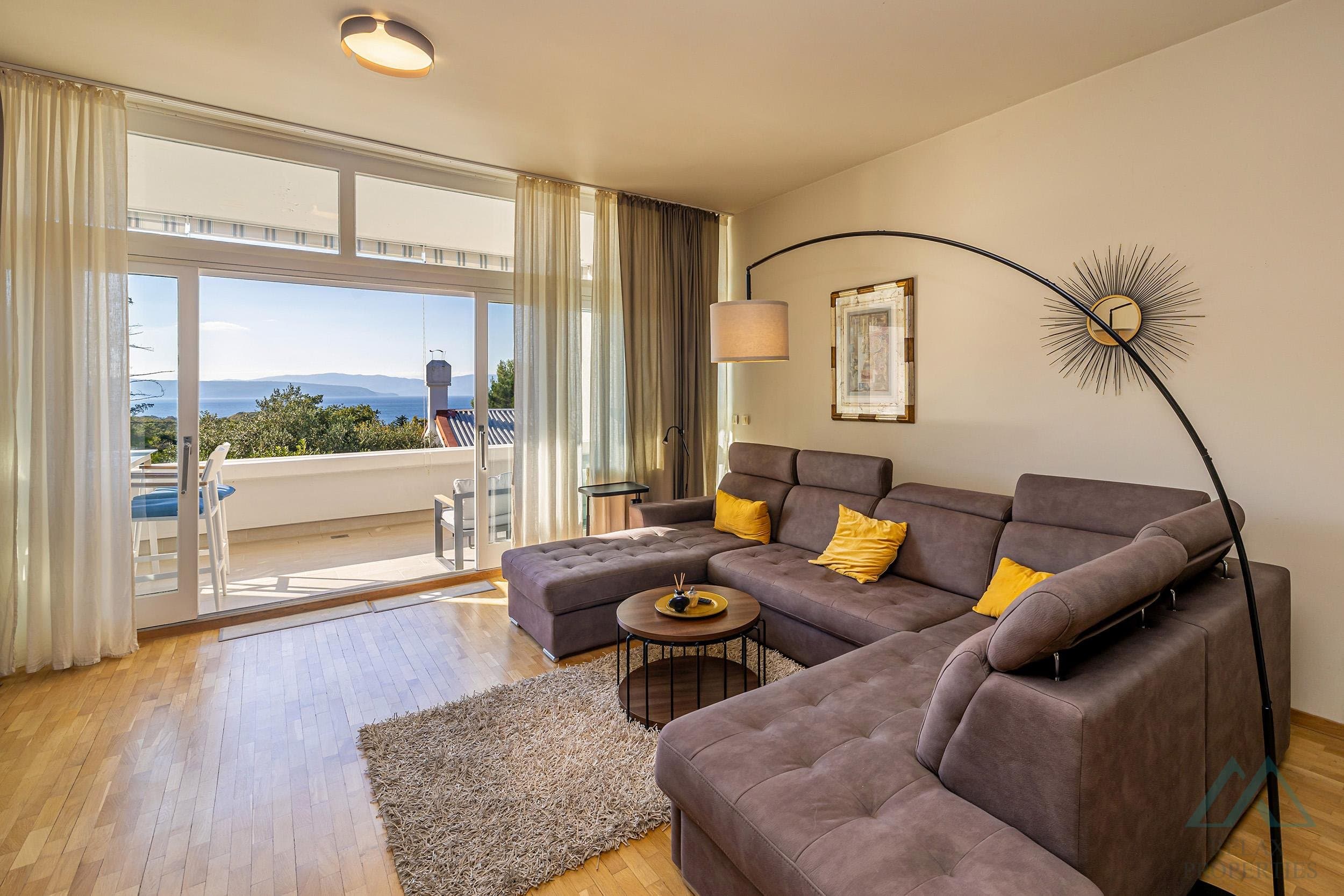 Dům s výhledem na moře a zahradou, 400 m od moře, Njivice, ostrov Krk - foto 7