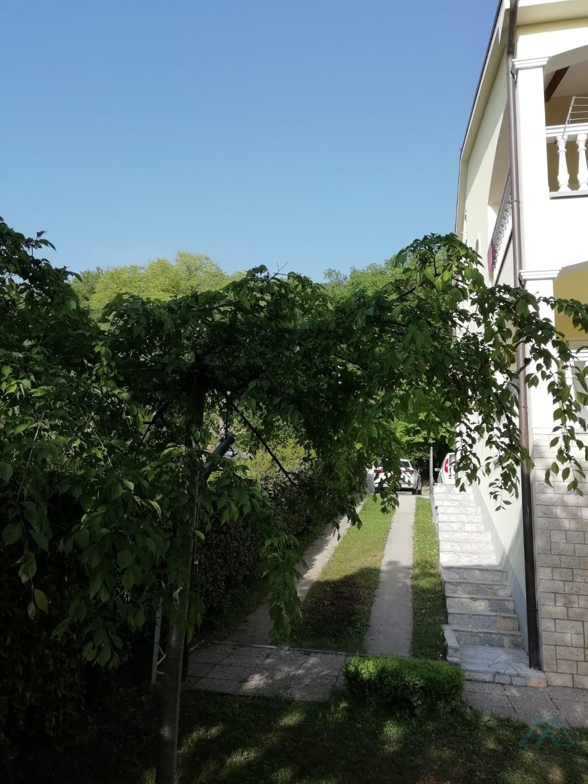 Samostatně stojící dům jen 200 m od moře, Omišalj, ostrov Krk - foto 6