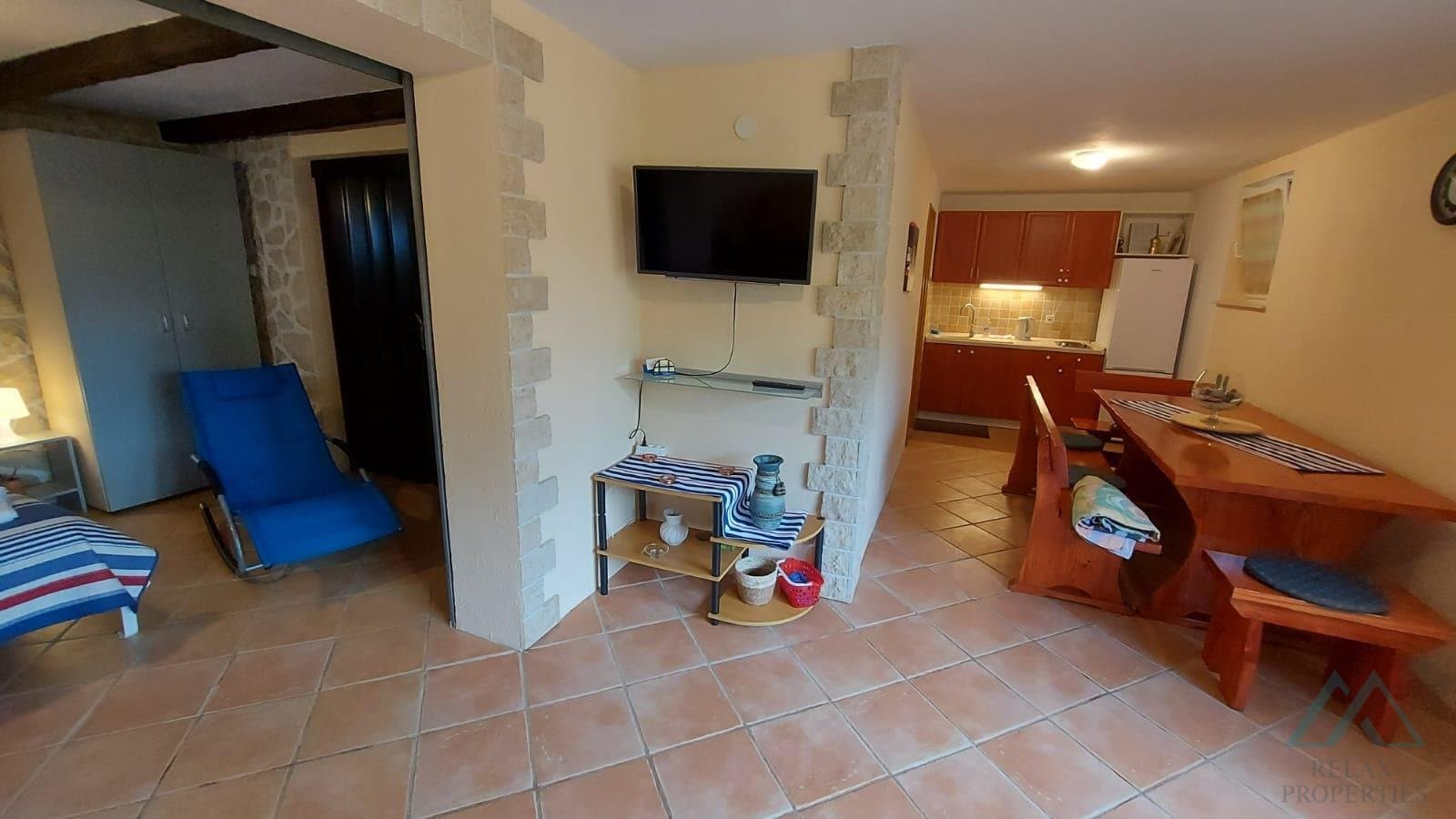 Samostatně stojící dům jen 200 m od moře, Omišalj, ostrov Krk - foto 11