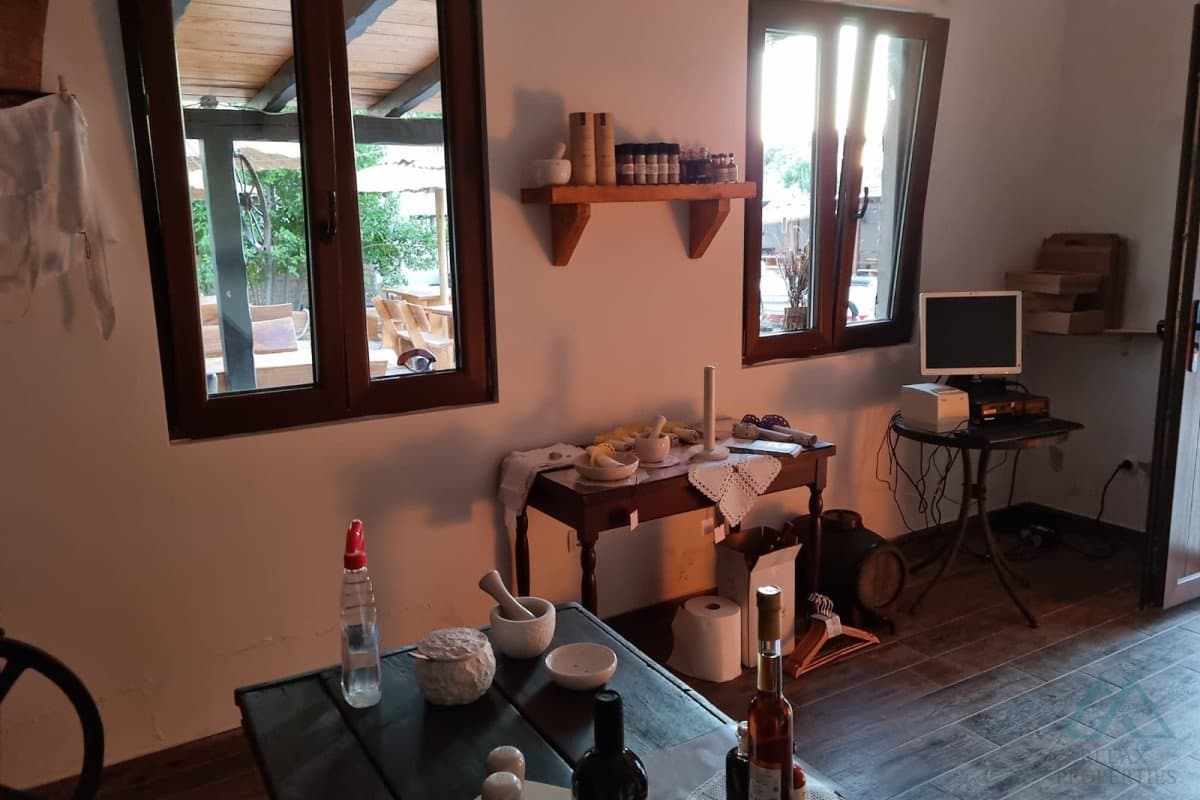 Turistický komplex u moře - etno vesnice, Vodice, první linie u moře - foto 6