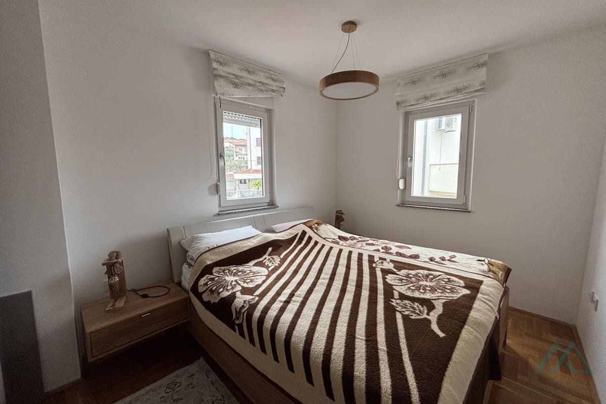 apartmán se 2 ložnicemi a moderním nábytkem - Čiovo, Okrug Gornji, jen 120 m od moře - foto 11