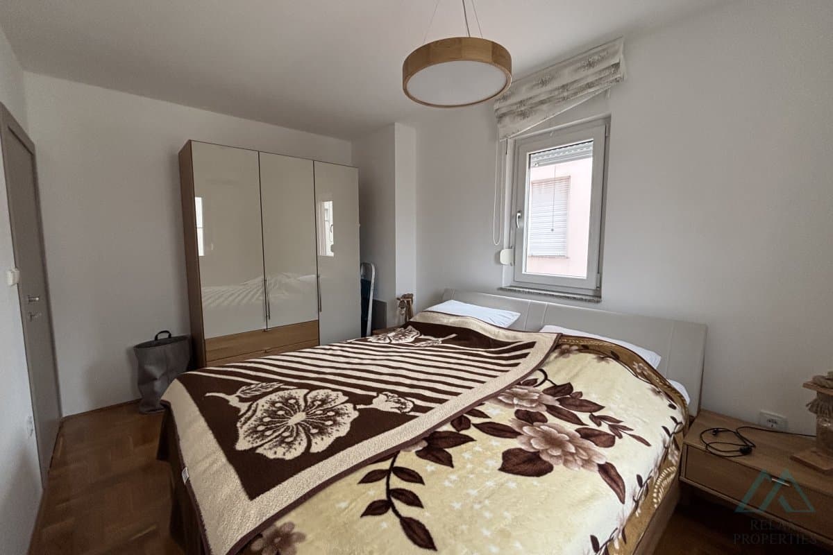 apartmán se 2 ložnicemi a moderním nábytkem - Čiovo, Okrug Gornji, jen 120 m od moře - foto 12