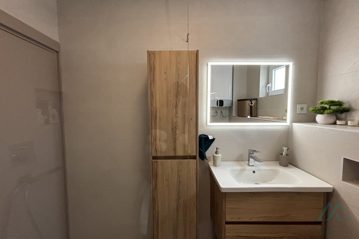 apartmán se 2 ložnicemi a moderním nábytkem - Čiovo, Okrug Gornji, jen 120 m od moře - foto 14