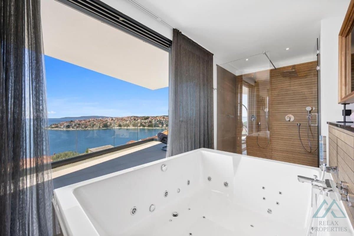 Luxusní vila s bazénem a výhledem na moře - Čiovo, Dalmácie - foto 17