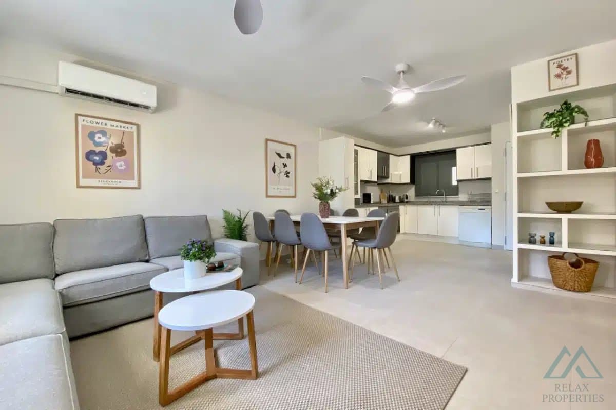 Řadový dům se 4 ložnicemi, v La Laguna II, Playa Flamenca, luxusní rekonstrukce - foto 6