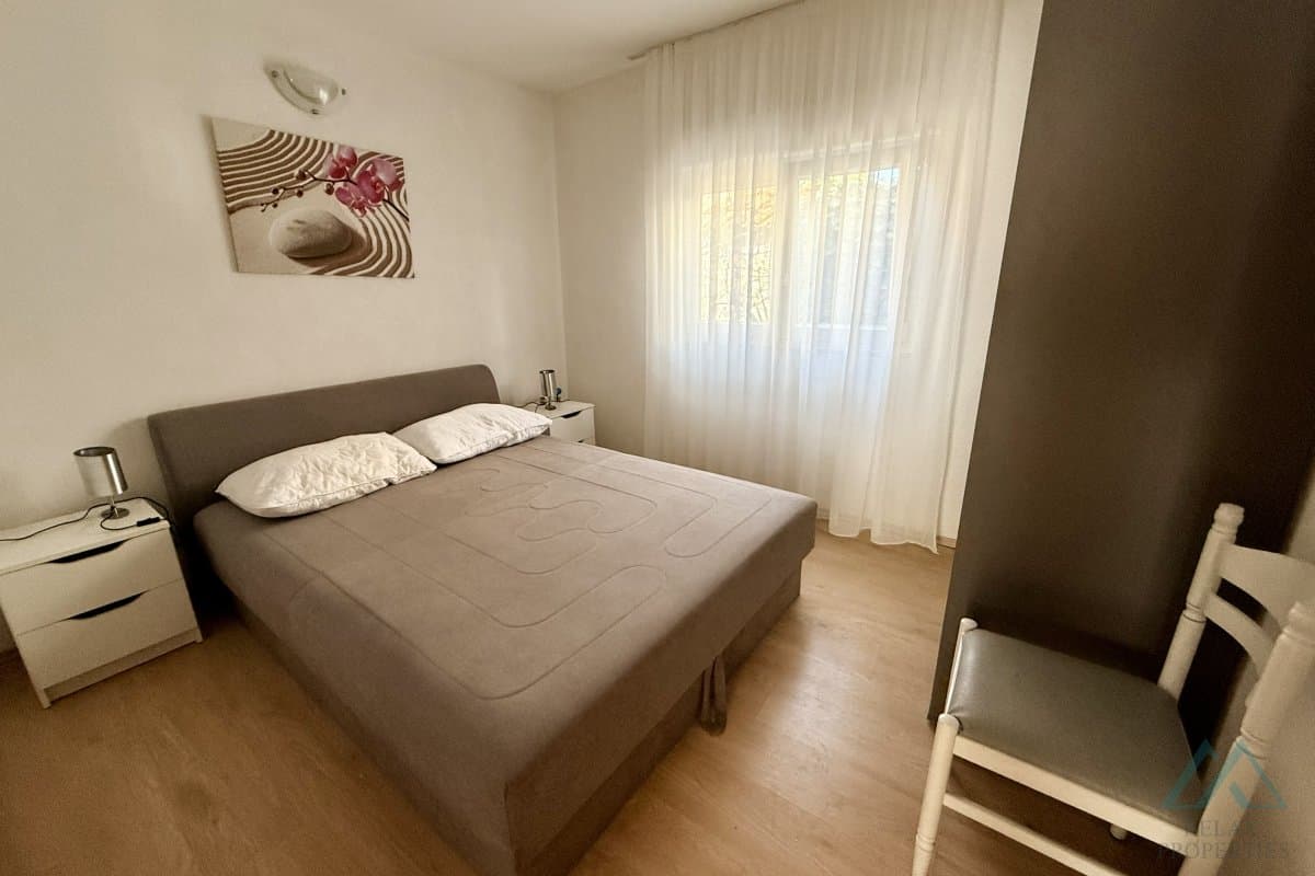 Samostatně stojící dům u moře se dvěma apartmány - ostrov Čiovo, Slatine, investiční příležitost - foto 9