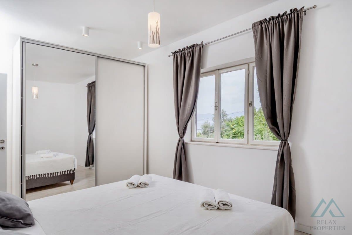 Zrekonstruovaný apartmán s výhledem na moře a velkou zahradou - Trogir, 100 m od moře - foto 10