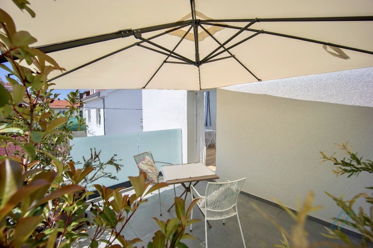 Moderní apartmánový dům s 6 jednotkami - Trogir, 150 m od moře, výborná investice - foto 18