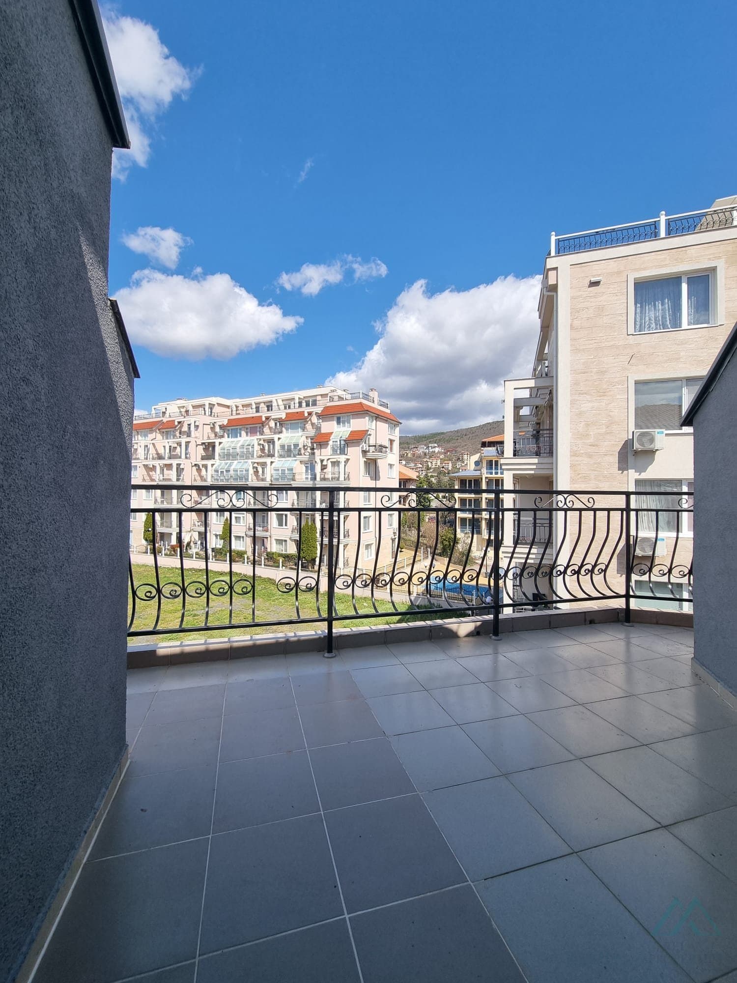 Nově postavený apartmán 2+kk, 70 m² s terasou, Villa Venezia, Sveti Vlas, 450 m od pláže - 4