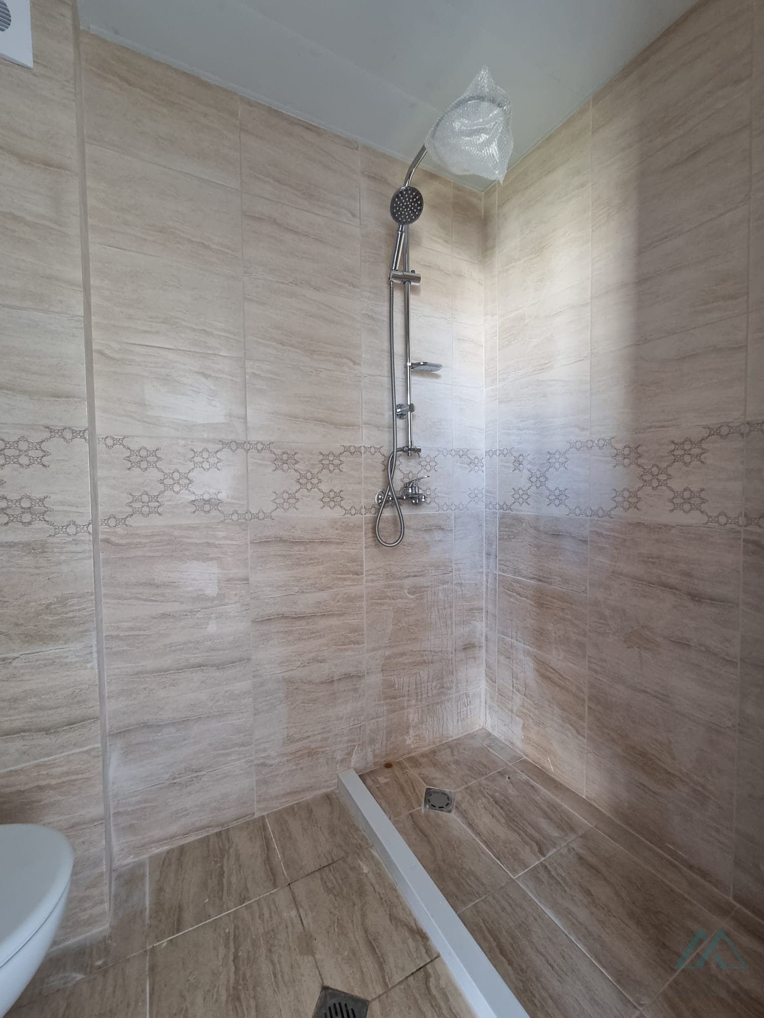 Nově postavený apartmán 2+kk, 70 m² s terasou, Villa Venezia, Sveti Vlas, 450 m od pláže - foto 12